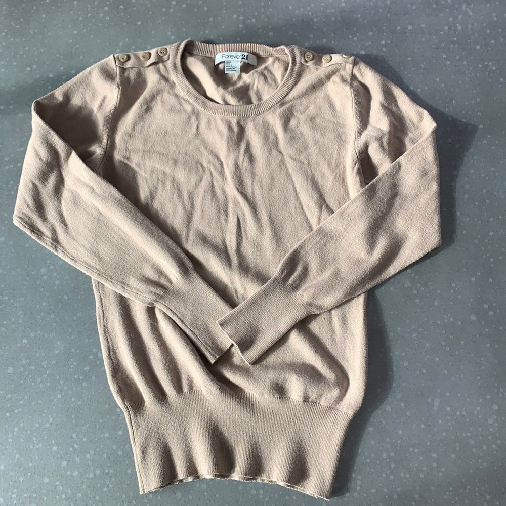 Forever 21 sweater size S